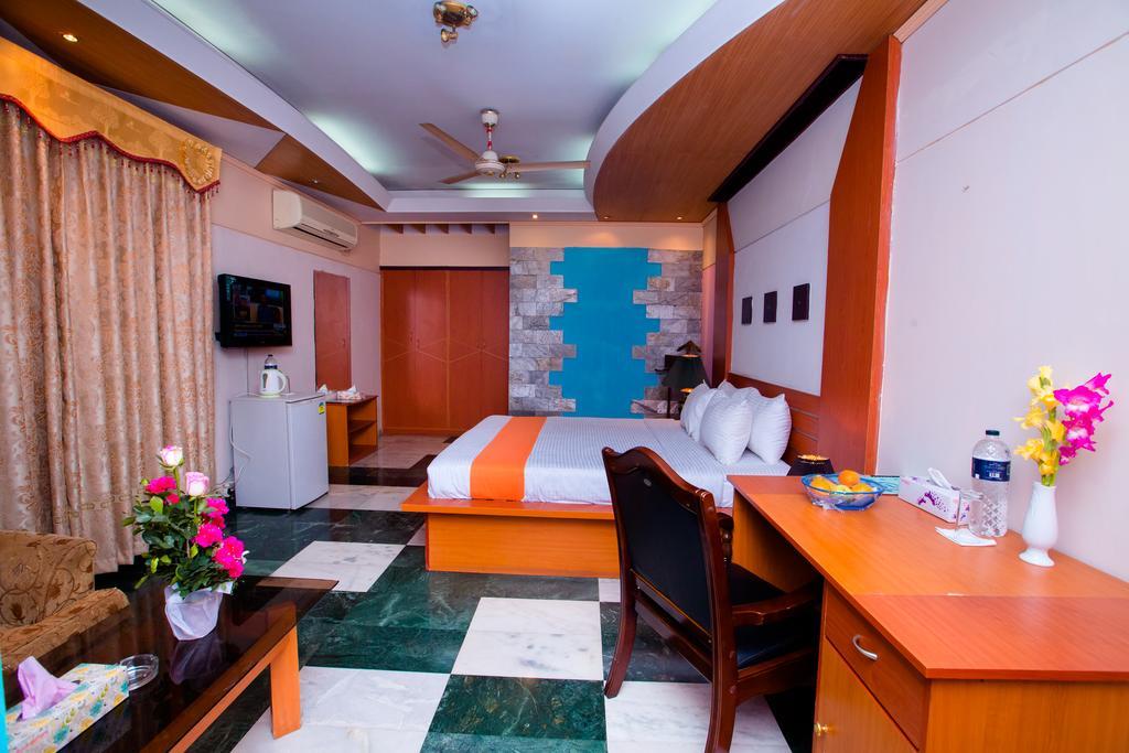 Hotel Golden Deer Дакка Экстерьер фото